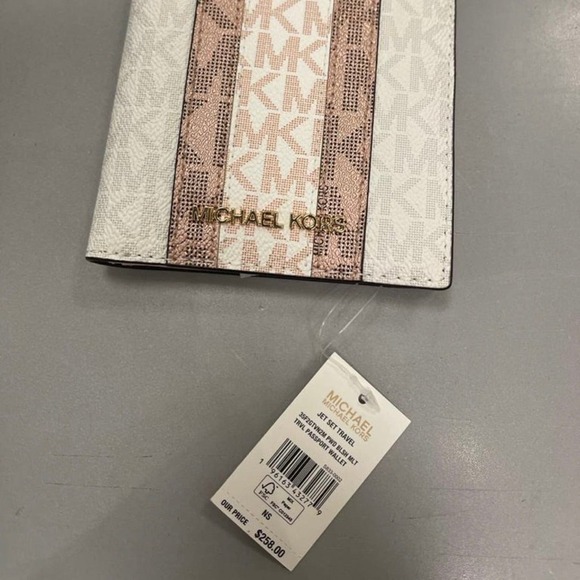 Michael Kors Passport Wallet Stripe Jet Set Stripe MK Signature Powder blush Mlt - Picture 2 of 5